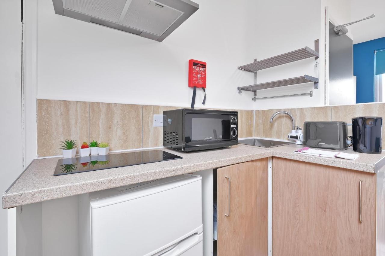 Fernbank Rooms Sudbury Hill, Harrow, Self-Contained Studios With En-Suite Harrow on the Hill Экстерьер фото